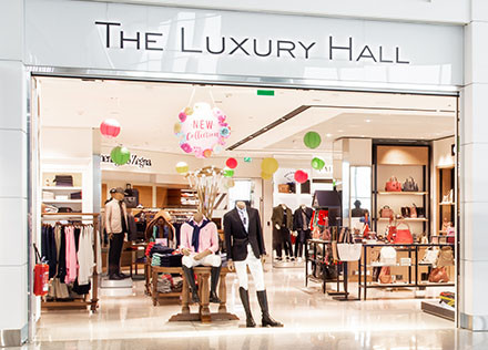 10 % de réduction par tranche d'achat de minimum € 75 <p>The Luxury Hall, le paradis des passionnés de mode</p>