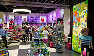10 % de réduction par tranche d'achat de minimum € 75 <p>Jouets et souvernirs: par tranche d'achat de minimum € 75</p>